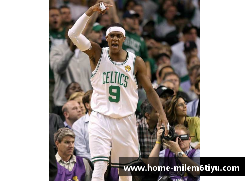 NBA球星独特庆祝姿势：激情瞬间与赛场风采